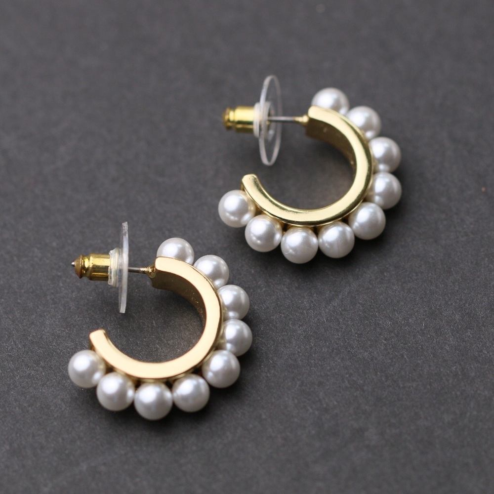 Mignonne Gavigan Pearl Hoop Earrings